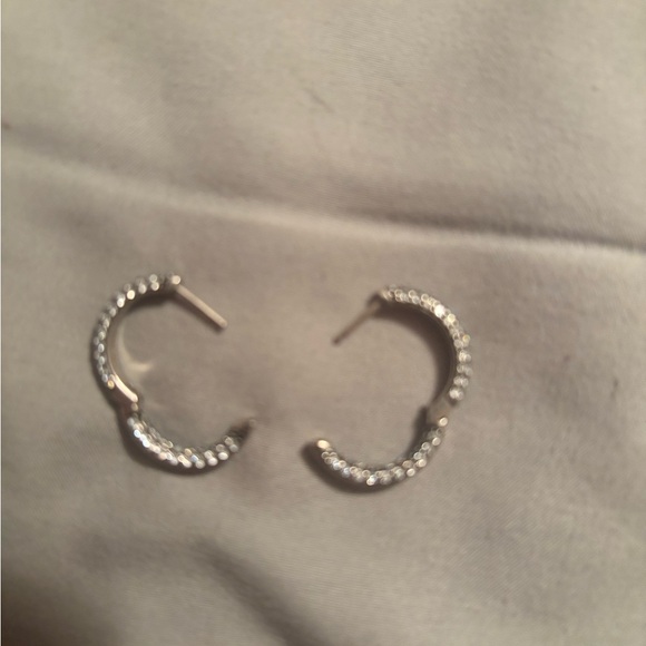 Pandora Timeless Pavé Single-row Hoop Earrings
Sterling silver 925- - Picture 3 of 6